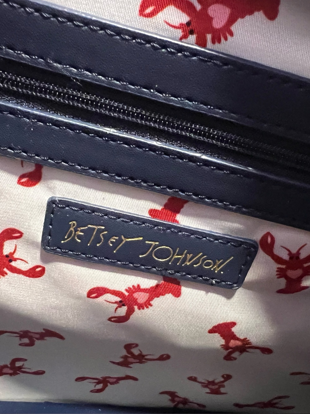 Betsey Johnson Navy & White Quilted Tote with Red Lobster Charm XOLALA RED NAVY - Picture 3 of 6
